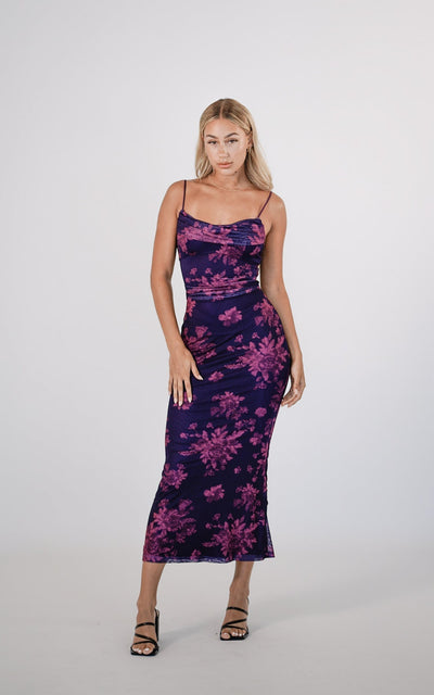 NUVOLINA Maxi Dress